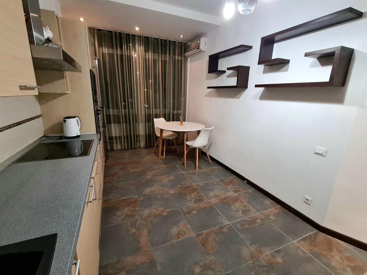 Sigurd Hall Apartments Odessa Extérieur photo