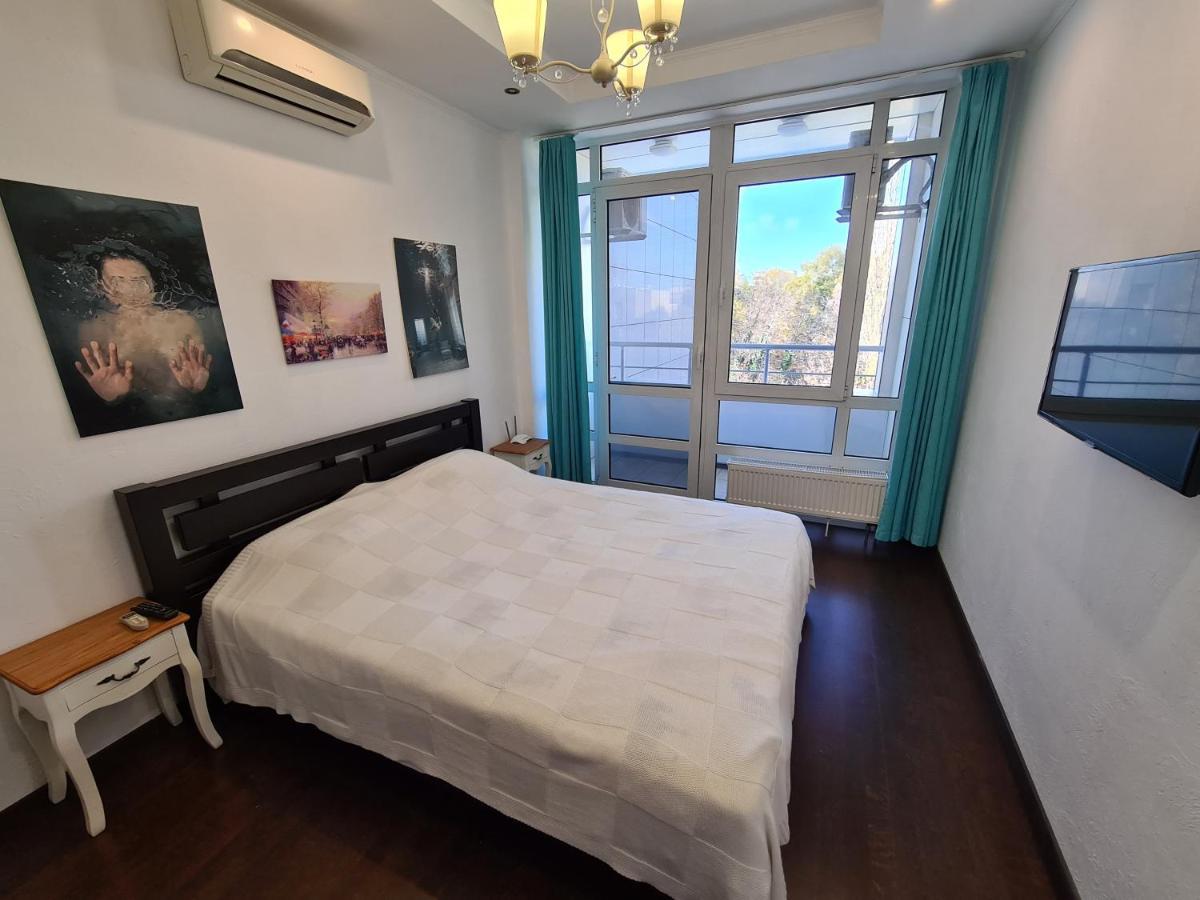 Sigurd Hall Apartments Odessa Extérieur photo