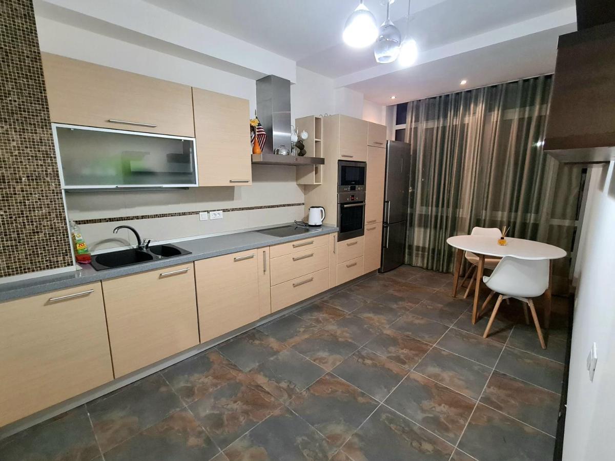 Sigurd Hall Apartments Odessa Extérieur photo